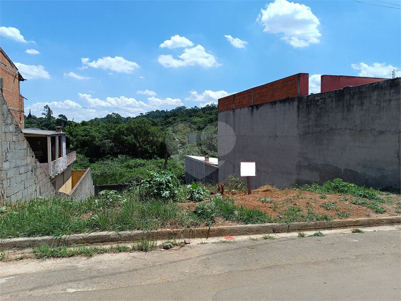 Terreno à venda em Vila Guilhermina, São Roque, SP