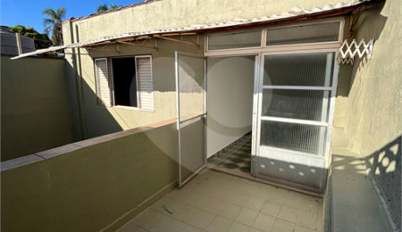 Sobrado à venda com 4 quartos no Centro, Salto, SP