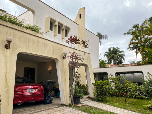 Casa à venda com 5 quartos, sendo 3 suítes,  em Brooklin, São Paulo, SP