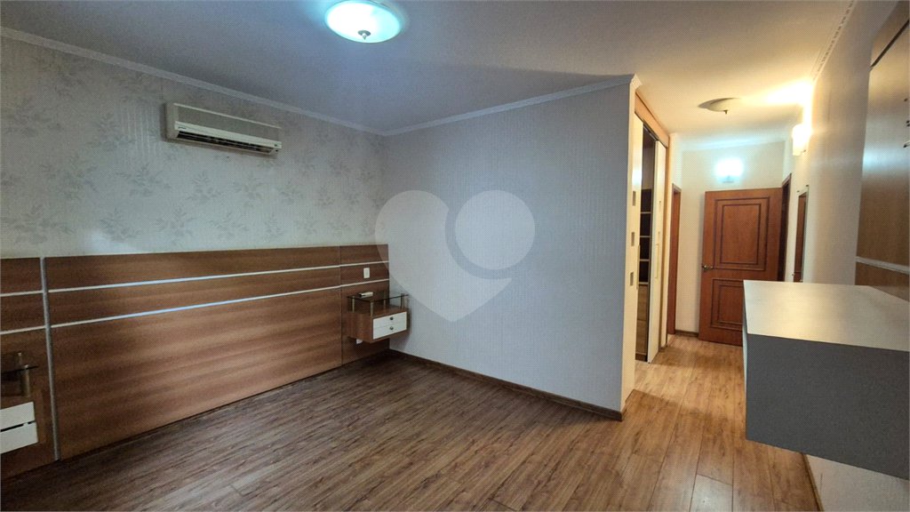 Casa para alugar com 3 quartos, sendo 1 suíte, no condomínio Recanto dos Paturis, Vinhedo - SP