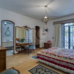 Casa Térrea à venda com 4 suítes em Jardim Cordeiro, São Paulo, SP