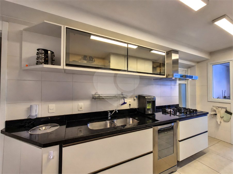 Apartamento à venda com 4 quartos, sendo 3 suítes, em Chácara Santo Antônio (zona Sul), São Paulo, SP