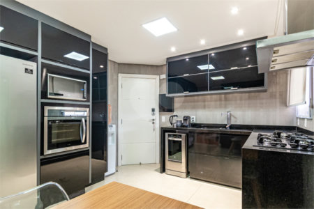 Apartamento à venda com 3 suítes em Brooklin, São Paulo, SP