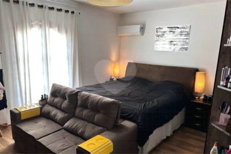 Casa à venda com 3 quartos, sendo 1 suíte,  no condomínio Residencial Nabuco de Araújo, São Paulo - SP