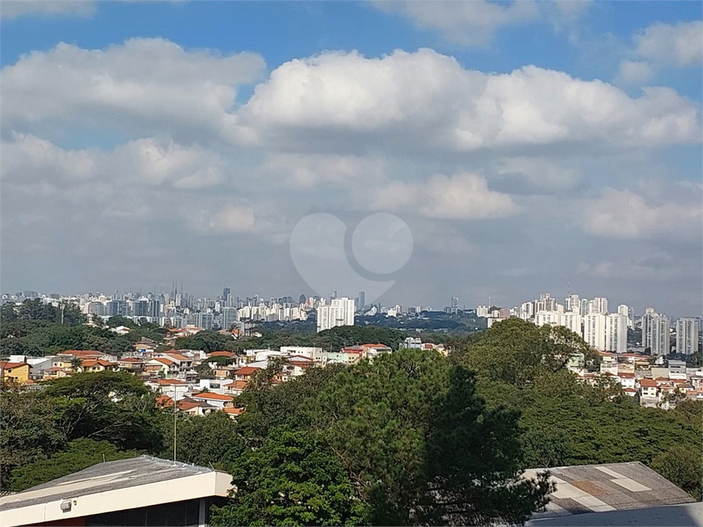 Apartamento à venda com 3 quartos, sendo 1 suíte, em Parque São Domingos, São Paulo, SP