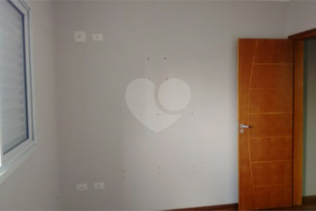 Sobrado à venda com 3 quartos, sendo 1 suíte, em Vila Antonina, São Paulo, SP
