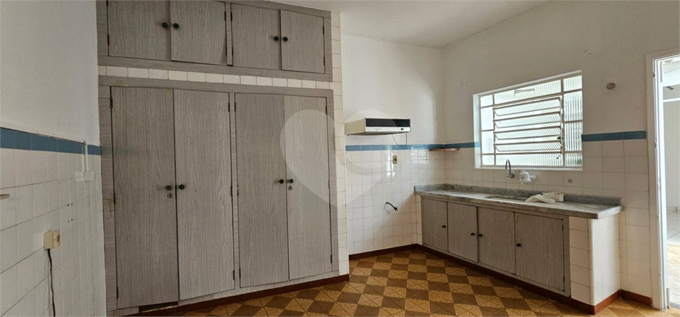 Casa à venda com 4 quartos em Vila Hamburguesa, São Paulo, SP