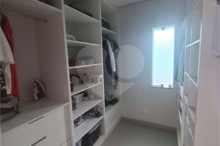 Casa à venda com 3 quartos, sendo 1 suíte, em Campo Grande, Rio de Janeiro, RJ