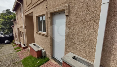 Casa para alugar com 2 suítes no condomínio Residencial Atucuri, São Paulo - SP
