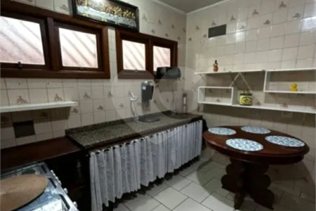 Sobrado à venda com 3 quartos, sendo 1 suíte, em Jardim Ester, São Paulo, SP