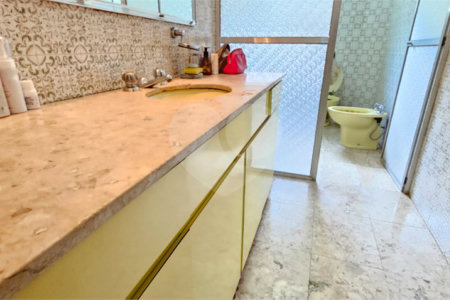 Casa à venda com 4 quartos, sendo 2 suítes,  em Jardim Maristela, São Paulo, SP