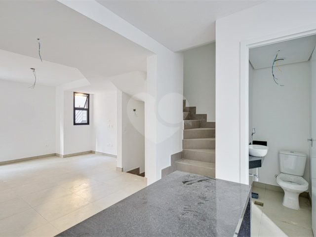 Casa à venda com 2 suítes no condomínio Cube Villa, São Paulo - SP