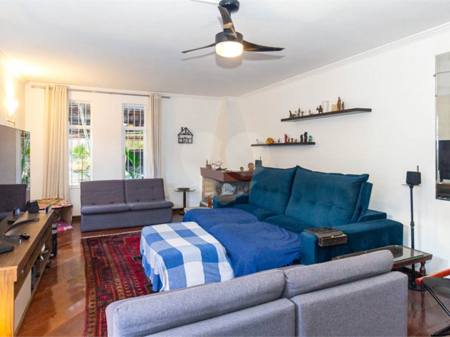 Casa de Vila à venda com 3 quartos, sendo 1 suíte,  em Chácara Monte Alegre, São Paulo, SP