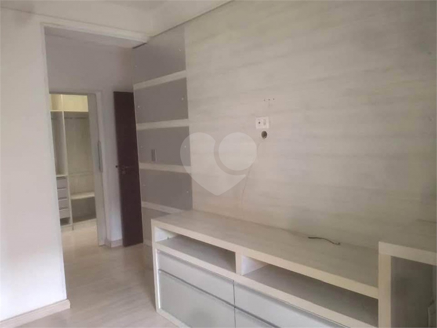 Casa à venda com 4 quartos, sendo 1 suíte,  em Vila Suissa, Mogi das Cruzes, SP