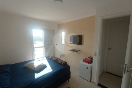 Casa com 100m², 3 dormitórios, 2 vagas, à venda no bairro da Penha.