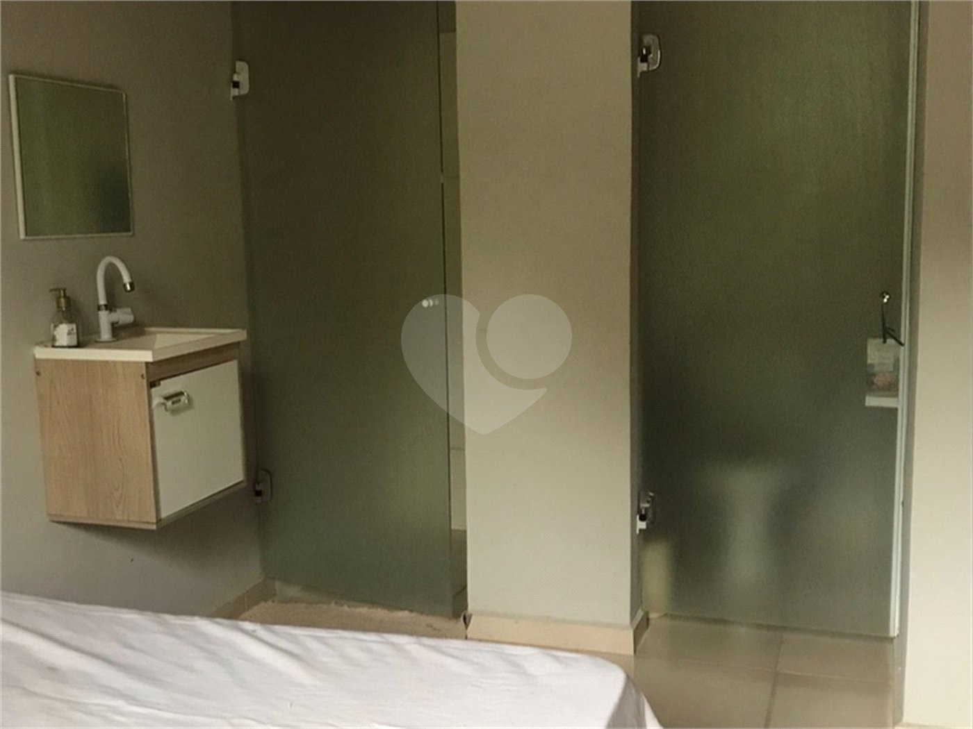 Chácara à venda com 3 quartos, sendo 2 suítes,  em Jardim Mirantes de Ipanema, Araçoiaba da Serra, SP