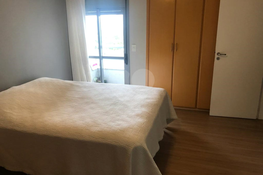 Apartamento à venda com 3 quartos, sendo 1 suíte, em Vila Paulicéia, São Paulo, SP