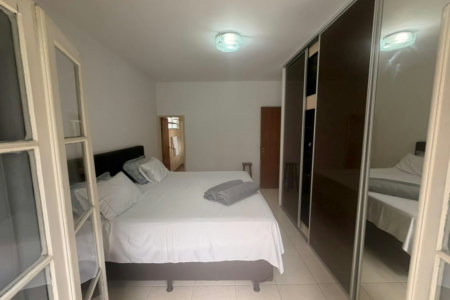Apartamento com 2 dormitórios à venda, 80 m² por R$ 530.000,00 - Gonzaga - Santos/SP