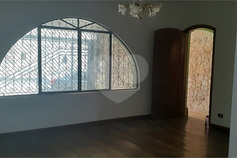Sobrado à venda com 4 quartos, sendo 2 suítes,  em Vila Maria, São Paulo, SP