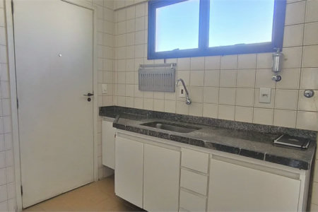 Apartamento à venda com 3 quartos, sendo 1 suíte, em Pinheiros, São Paulo, SP