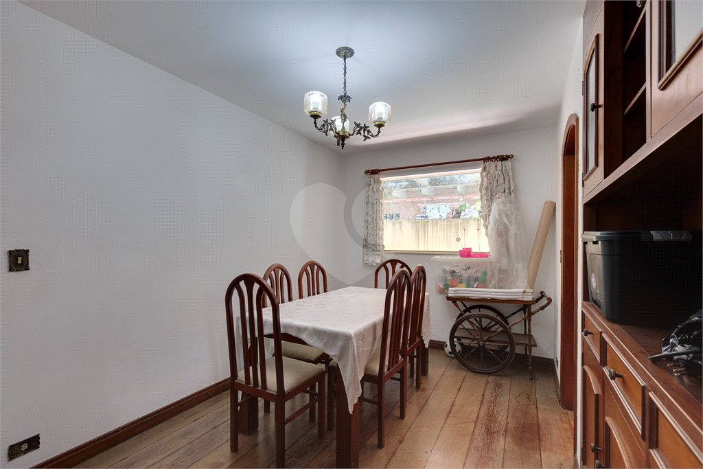 Casa Térrea à venda com 3 suítes em Jardim dos Estados, São Paulo, SP
