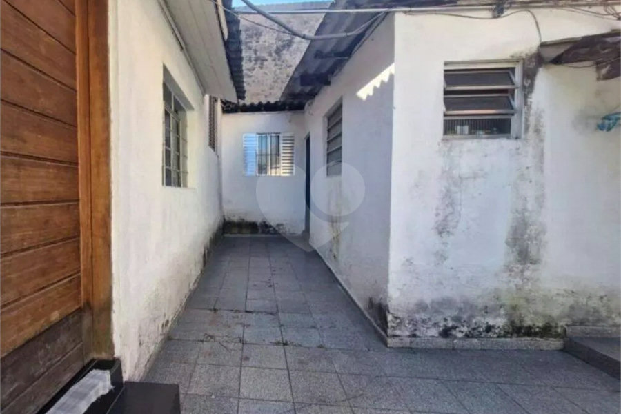 Sobrado à venda com 8 quartos em Vila Guarani, São Paulo, SP
