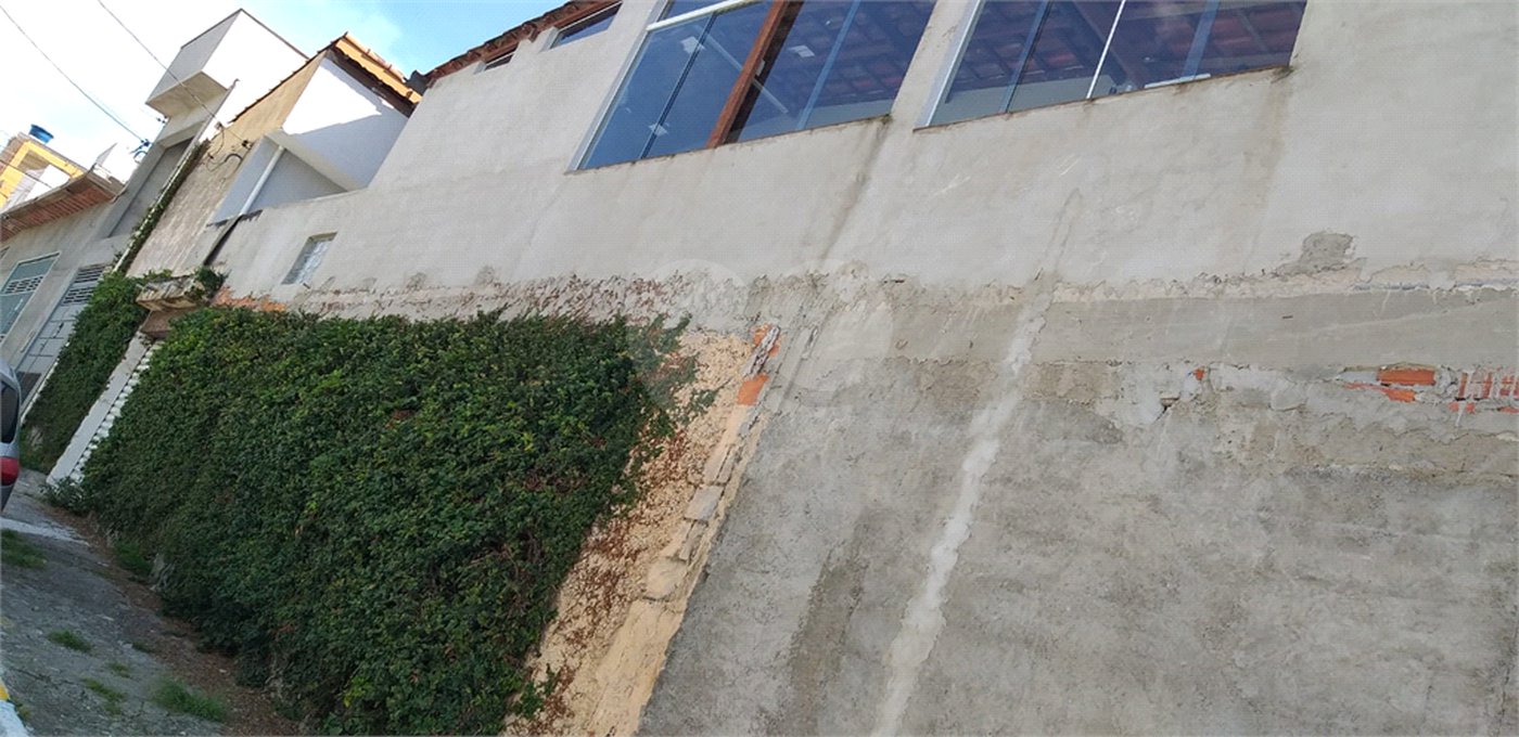 Sobrado à venda com 3 quartos, sendo 2 suítes, no Brasilândia, São Paulo, SP