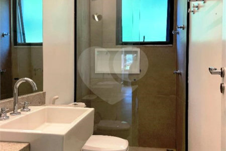 Casa à venda ou para alugar com 3 suítes em Tanque, Atibaia, SP