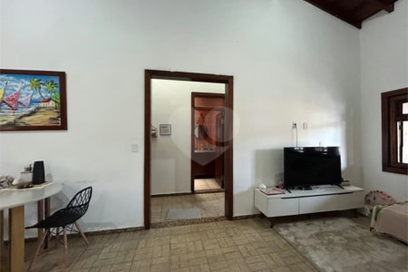 Casa à venda com 3 quartos, sendo 1 suíte, em Campinho, Porto Seguro, BA