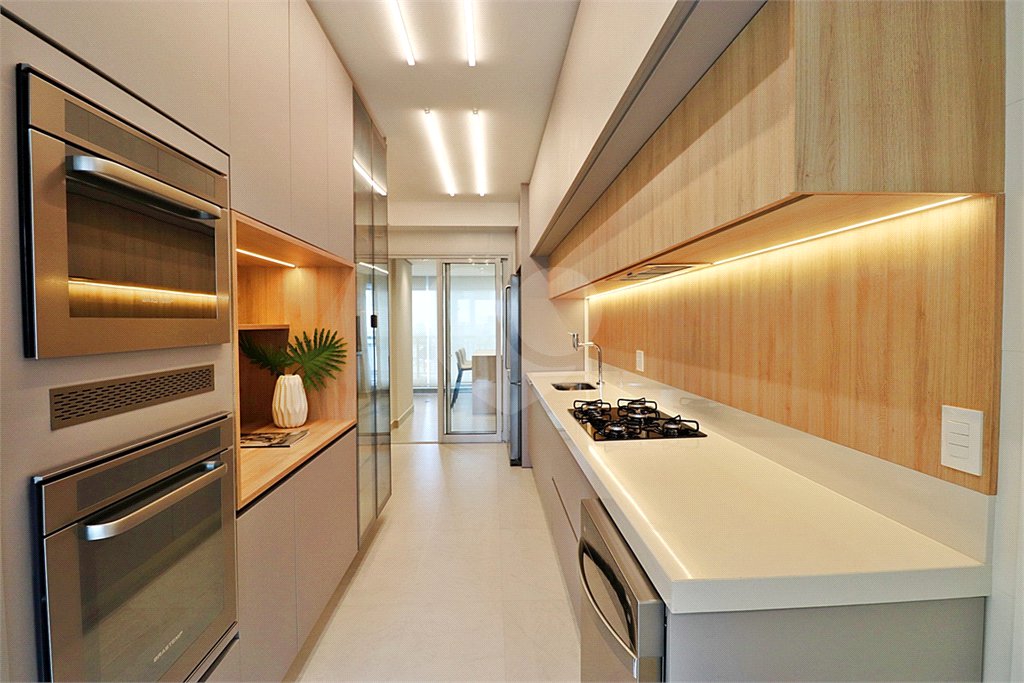 Apartamento à venda com 4 quartos, sendo 2 suítes, em Santana, São Paulo, SP