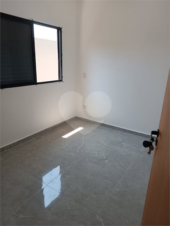 Casa à venda com 3 quartos, sendo 1 suíte, no condomínio Residencial Jardins da Catalunha, Atibaia - SP