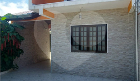 Casa à venda com 3 quartos, sendo 2 suítes,  em Indaiá, Bertioga, SP