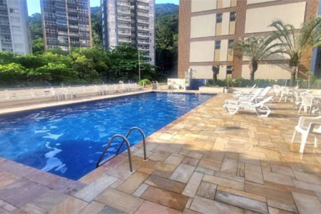 Apartamento porteira fechada com vista para o mar e lazer completo em Pitangueiras – Guarujá