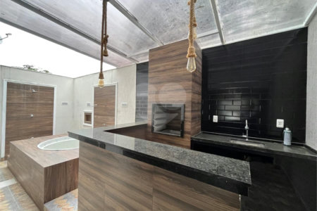 Casa à venda com 3 quartos, sendo 2 suítes, no condomínio Notting Hill - Campo Grande, Rio de Janeiro - RJ