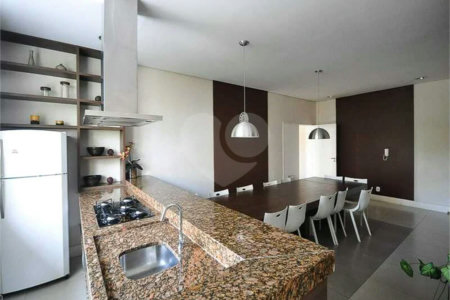 Apartamento à venda com 3 quartos, sendo 1 suíte,  em Vila Andrade, São Paulo, SP