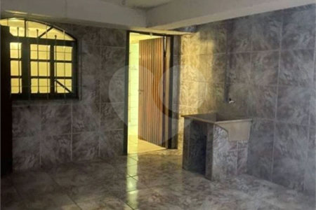 Sobrado à venda com 3 quartos, sendo 1 suíte, em Vila Matilde, São Paulo, SP