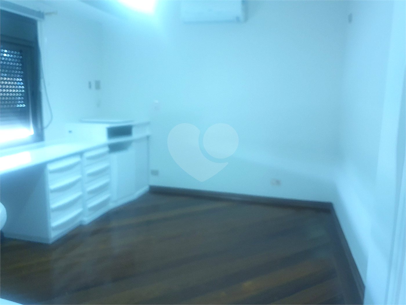 Casa à venda com 4 quartos, sendo 2 suítes,  no condomínio Lake Louise, São Paulo - SP