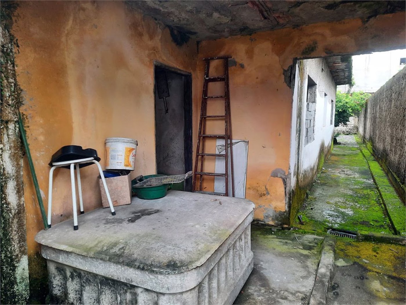 Terreno de 503 m² com Casa à Venda em Vicente de Carvalho | Excelente Oportunidade para Investidores Próximo ao Futuro Túnel Santos–Guarujá
