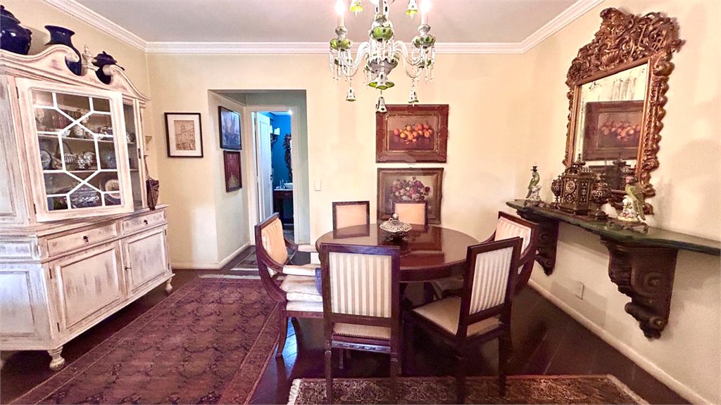 Apartamento à venda com 3 suítes em Vila Suzana, São Paulo, SP