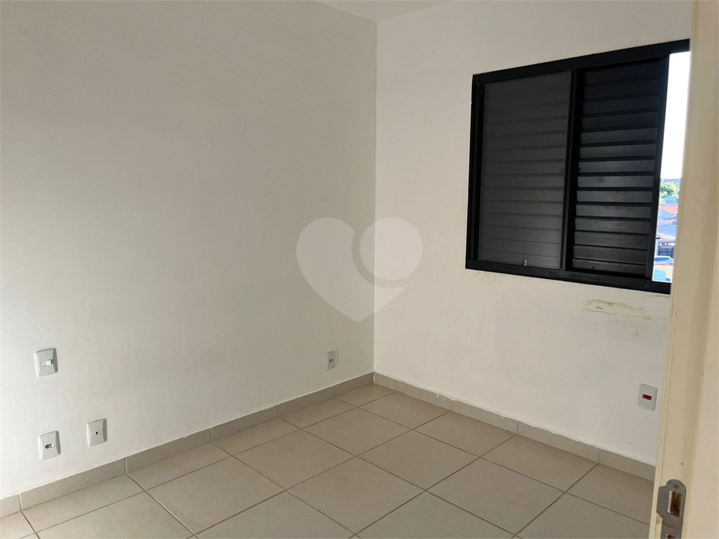 Apartamento à venda com 2 quartos em Jardim Zara, Ribeirão Preto, SP