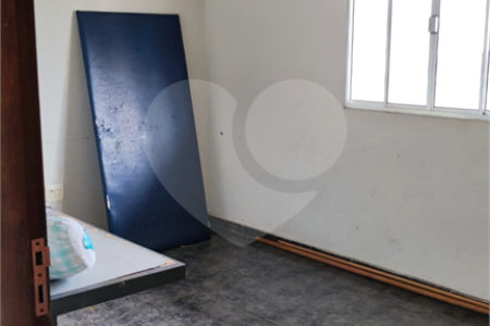 Sobrado à venda com 5 quartos, sendo 3 suítes, em Vila Campestre, São Paulo, SP