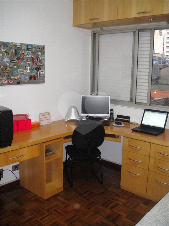 Apartamento à venda com 3 quartos, sendo 1 suíte, em Itaim Bibi, São Paulo, SP