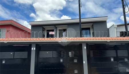 Sobrado à venda com 3 quartos, sendo 1 suíte,  em Parada Inglesa, São Paulo, SP