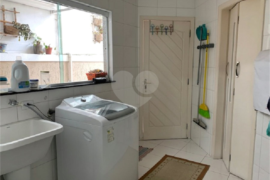 Sobrado à venda com 3 quartos, sendo 1 suíte, em Tremembé, São Paulo, SP