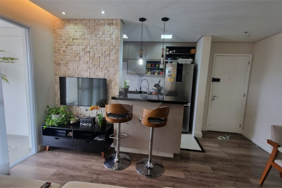 Apartamento à venda com 3 quartos, sendo 1 suíte,  em Chácara São João, São Paulo, SP