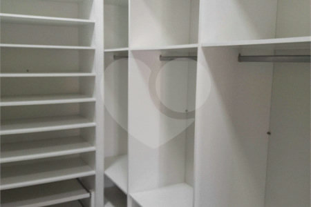 Casa à venda com 3 suítes no condomínio Portal do Jequitibá, Valinhos - SP