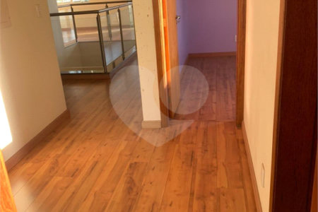 Casa à venda ou para alugar com 4 quartos, sendo 2 suítes, no condomínio Tereza Cristina, Jundiaí - SP