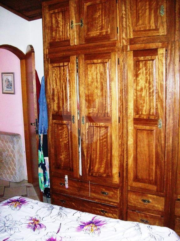 Sobrado à venda com 2 quartos, sendo 1 suíte, em Vila Vitório Mazzei, São Paulo, SP