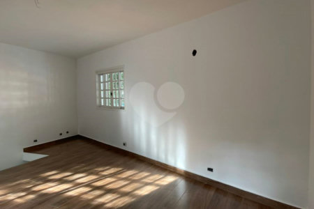 Casa à venda com 3 quartos, sendo 2 suítes, em Tucuruvi, São Paulo, SP