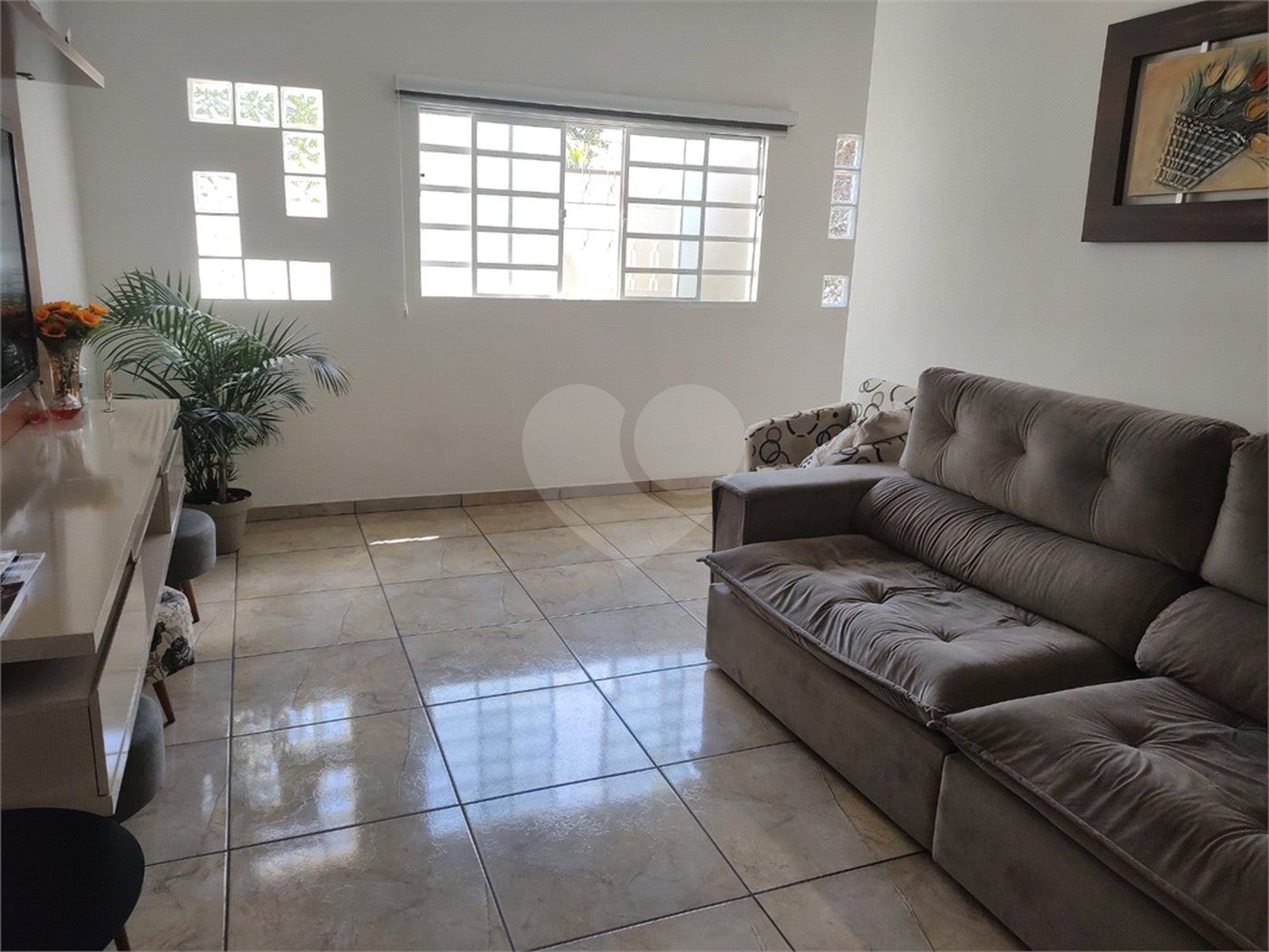 Sobrado à venda com 5 quartos, sendo 1 suíte,  em Vila Bela Vista, Suzano, SP